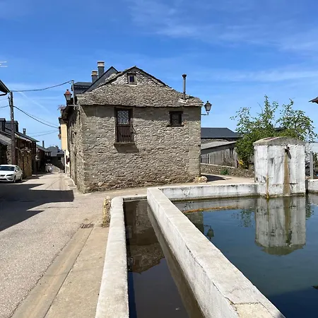 La Casina De La Yeye San Cristobal De Valdueza Villa Exterior photo